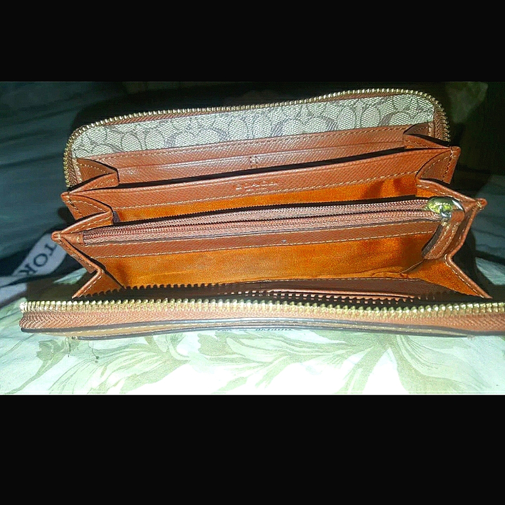 Coach Wallet Authentic